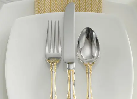 CUSTOMIZE FLATWARE